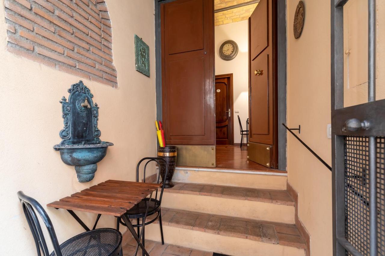 Majestic Trastevere Rome Bagian luar foto